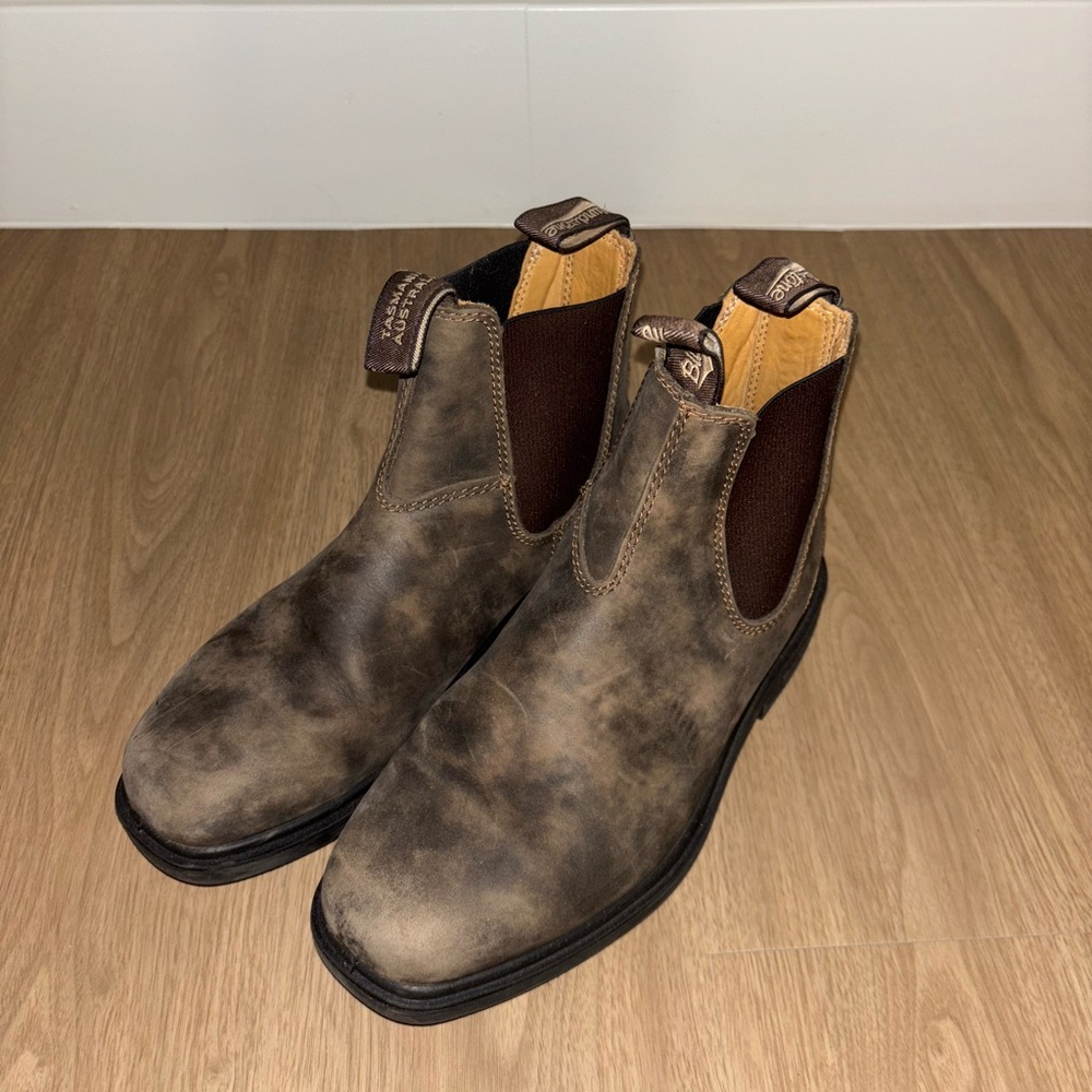 Women’s Like New Blundstone